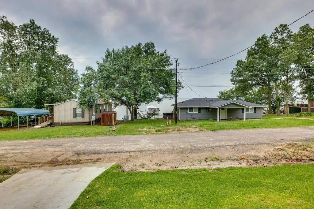 Vacation Home Lake Livingston! Onalaska 外观 照片