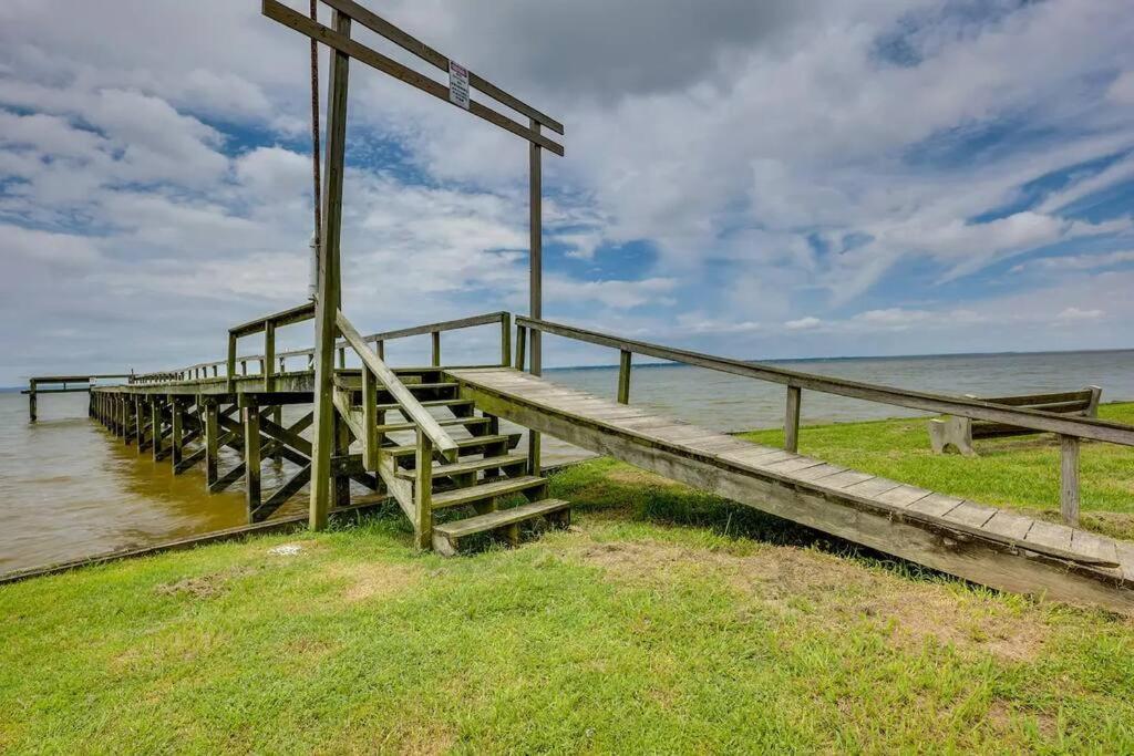 Vacation Home Lake Livingston! Onalaska 外观 照片